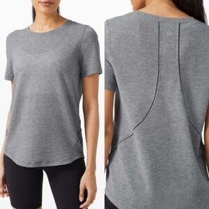 Lululemon Long Distance Heather Gray Short Sleeve Tee Shirt Size 0